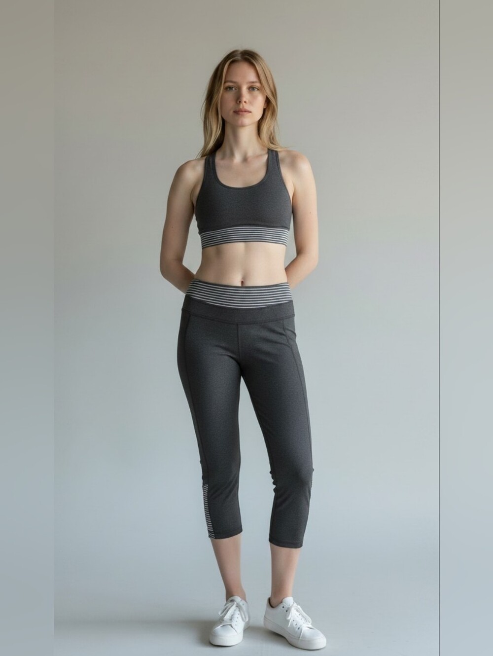 Athleta Balance Capri Leggings Grey Size XS